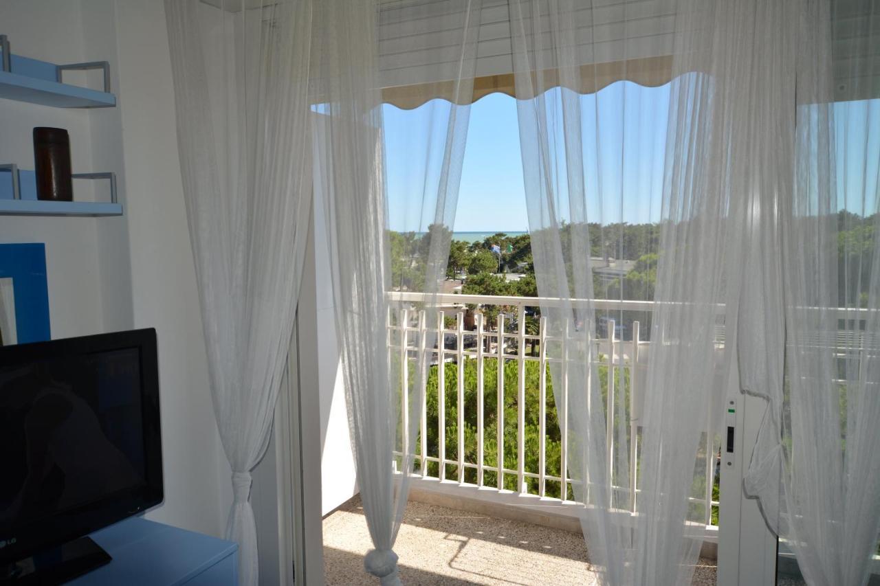 Apartamento Lignano Pineta With Sea View Lignano Sabbiadoro Exterior foto