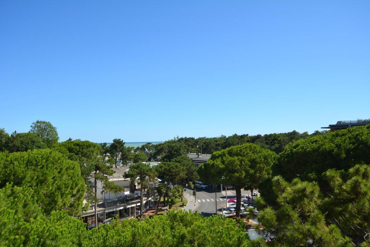 Apartamento Lignano Pineta With Sea View Lignano Sabbiadoro Exterior foto
